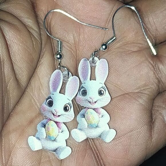 Cute Bunny Earrings - Picture 4 of 5